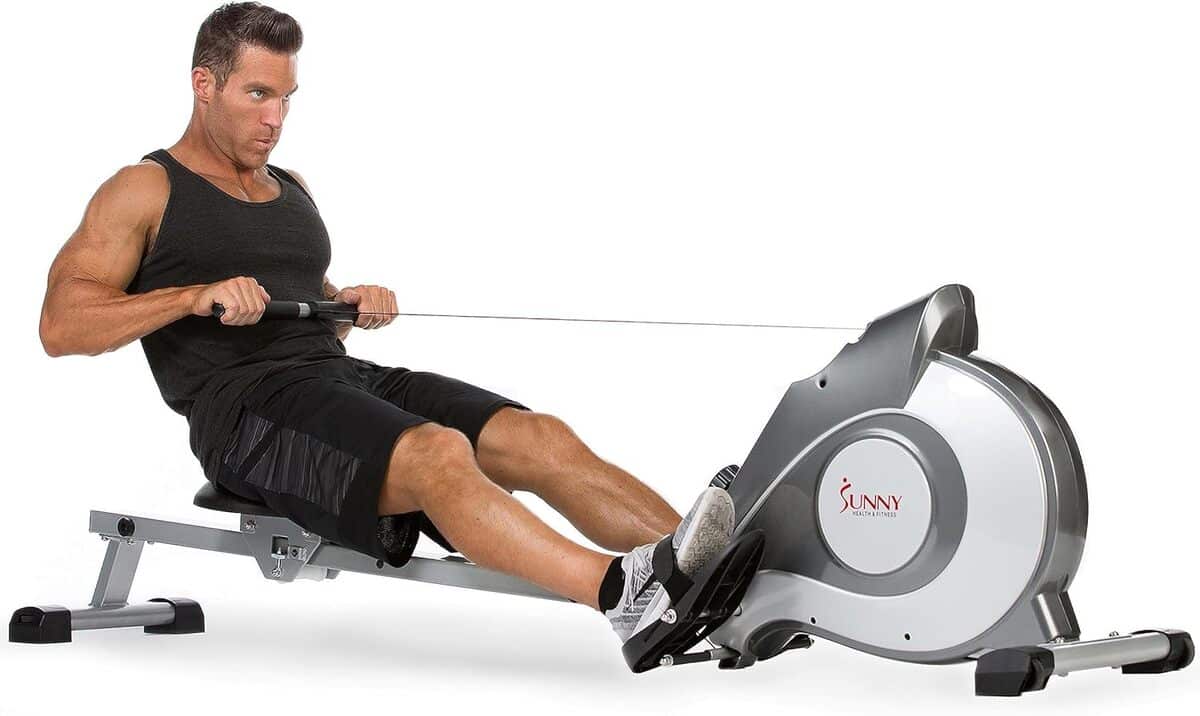 Test du rameur magnétique Sunny SF-RW5515 : performance silencieuse et pliable