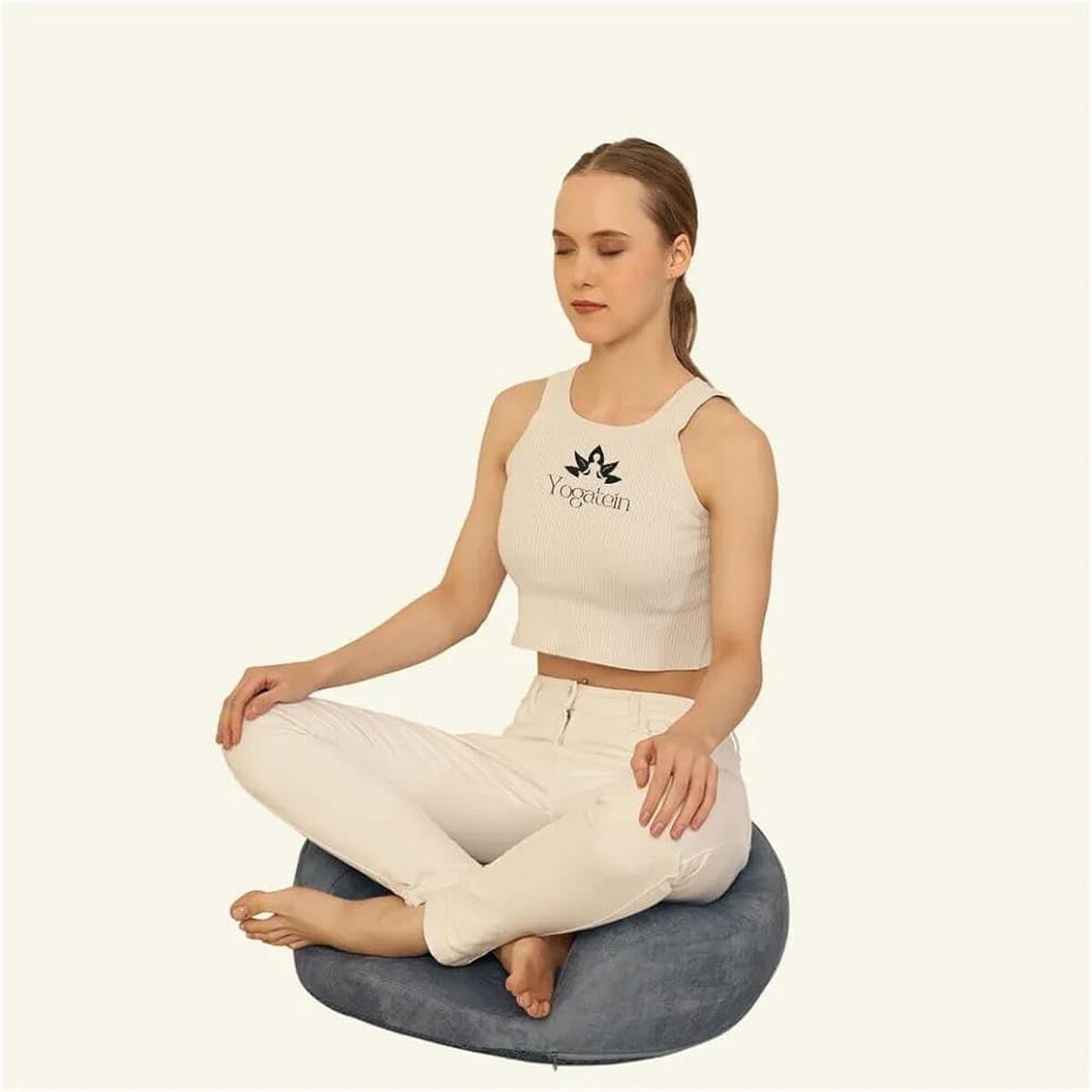 Test du coussin de méditation ZenCarry™ ergonomique en velours gris