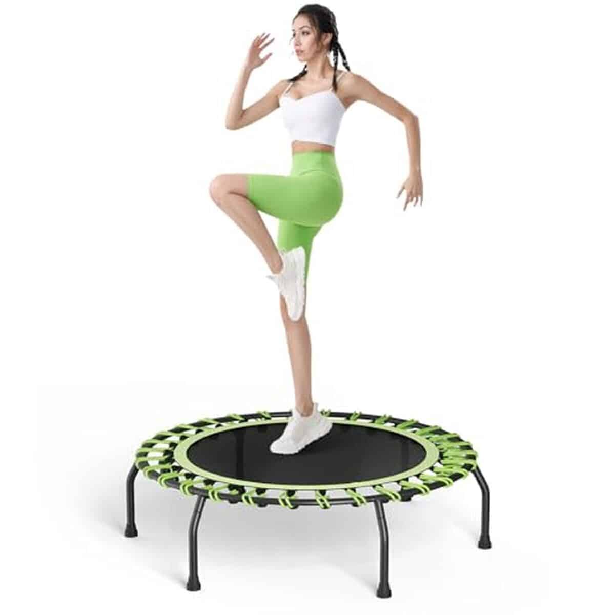 Test du mini trampoline Fellie Rebounder 101, 6 cm : l'exercice en intérieur