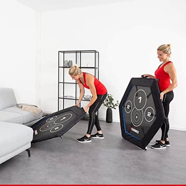 Découvrez le test ultime du trampoline Hammer Cross Jump conçu pour le fitness. Son design robuste supporte jusqu'à 130 kg, garantissant sécurité et performance.