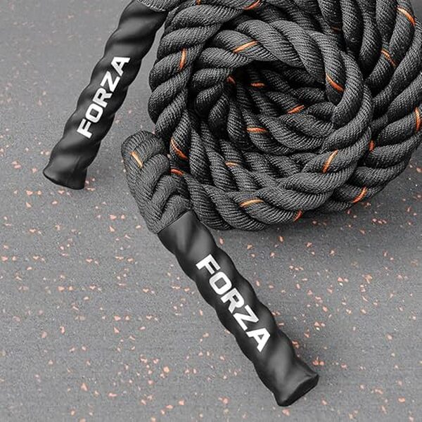 Découvrez notre analyse complète de la corde ondulatoire FORZA 15m 38mm, idéale pour renforcer votre entraînement de musculation et améliorer votre endurance avec des exercices variés et efficaces.