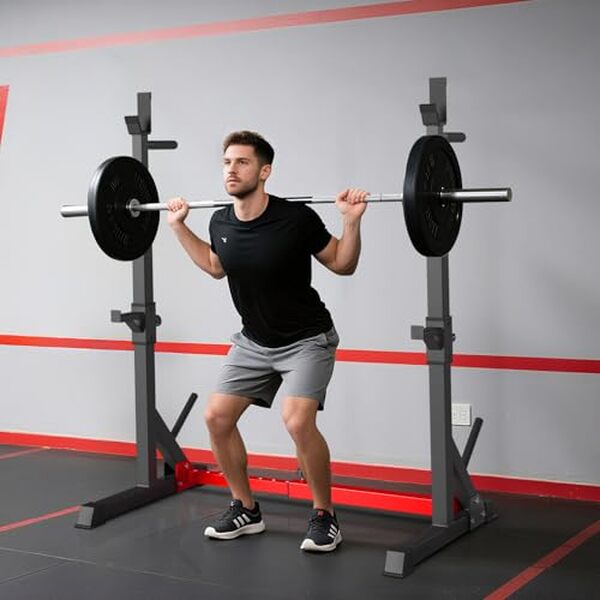 Découvrez notre test détaillé de la cage de squat multifonction 250 kg rouge : performances, avantages et avis pour bien choisir votre équipement de musculation.